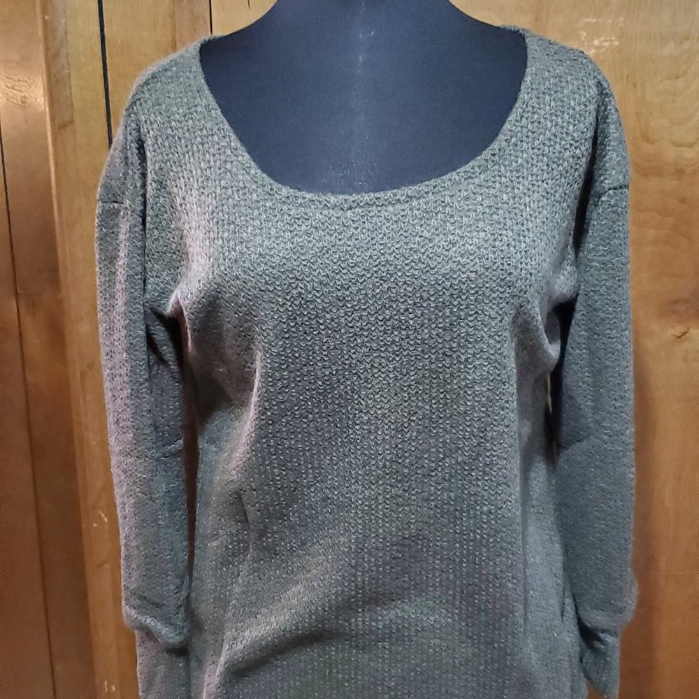 Women's Gray Long Sleeve Sweater